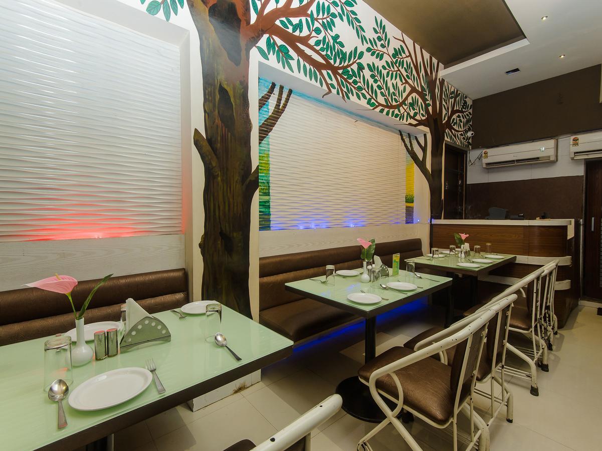 Hotel Shubham Панвел Екстериор снимка