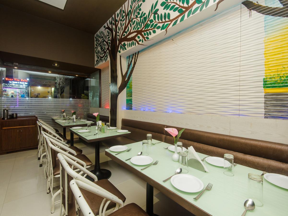 Hotel Shubham Панвел Екстериор снимка