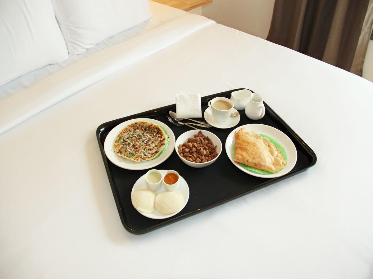 Hotel Shubham Панвел Екстериор снимка